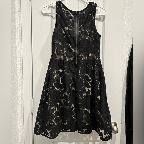 Monteau L.A. black lace/nude lining dress black lace skater dress Size M - Picture 4 of 10